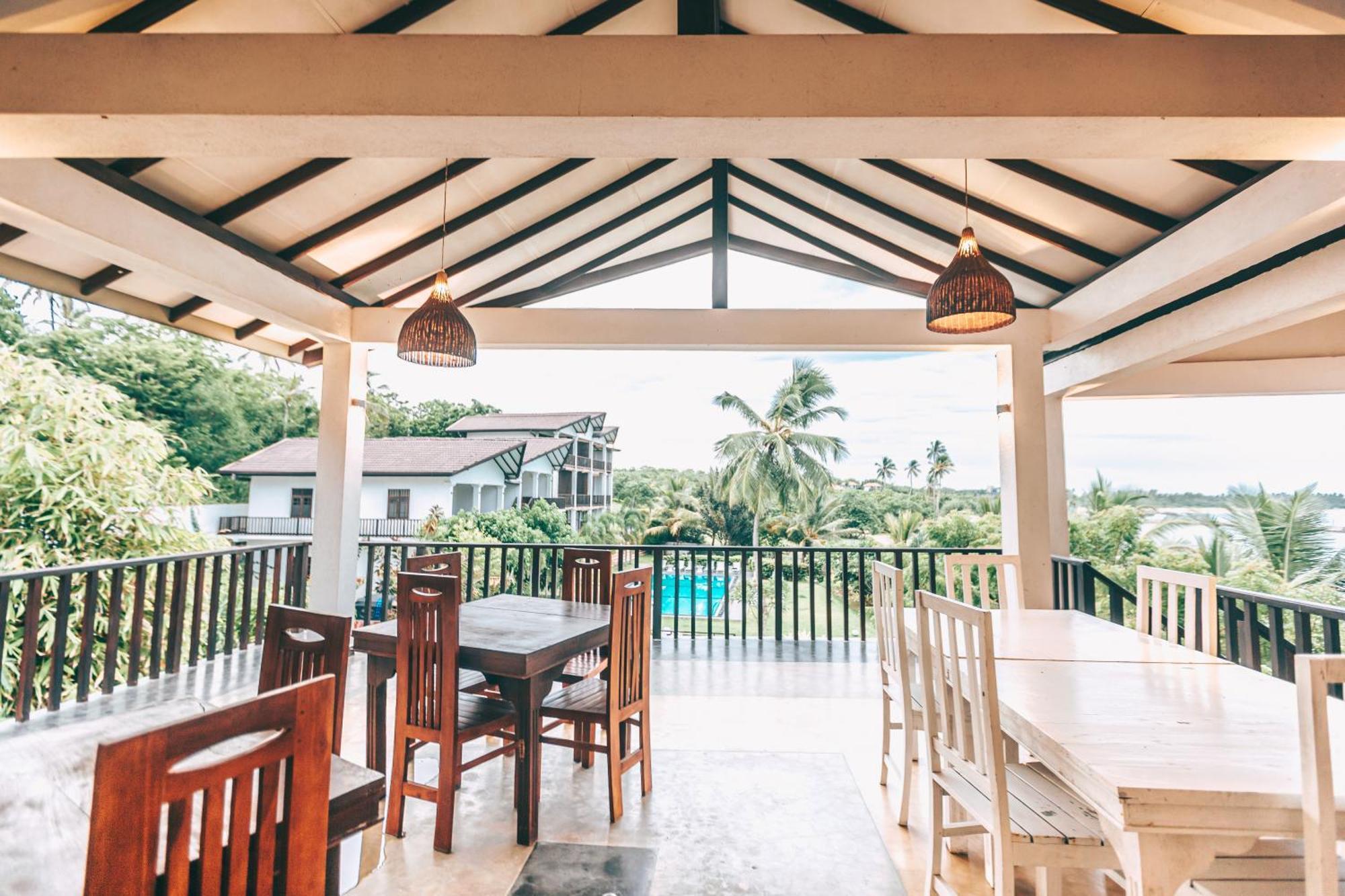 Samudra Beach Resort タンガラ エクステリア 写真