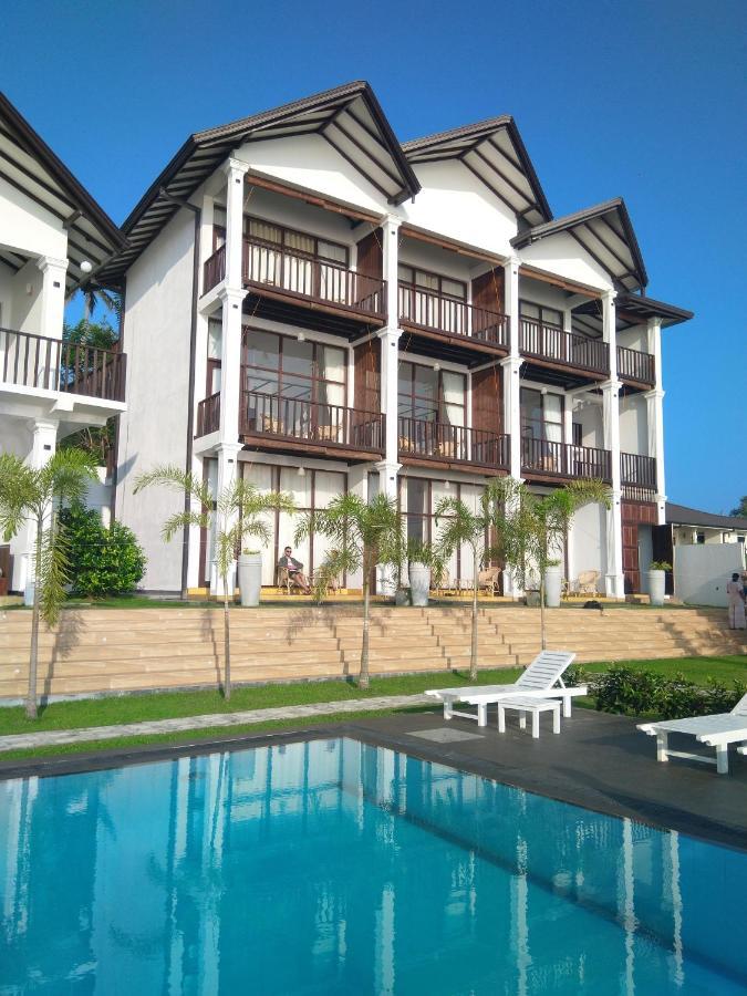 Samudra Beach Resort タンガラ エクステリア 写真